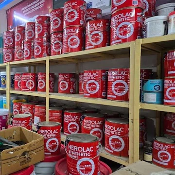 Nerolac Colour Scapes tinting machine behind the counter